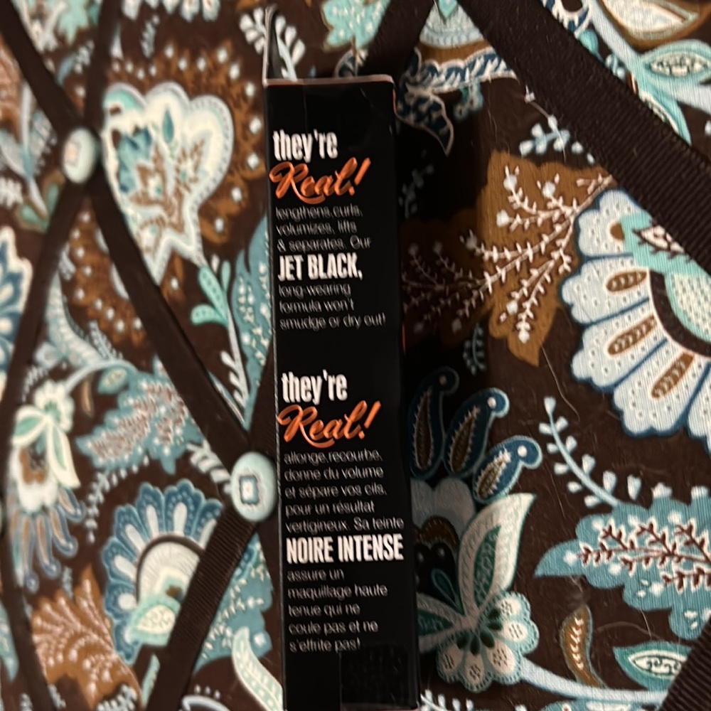 Benefit They’re Real! Beyond Mascara - Picture 4 of 4
